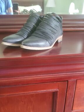 Free People Womnes Black Layered Leather Slip-On Ankle Shoes